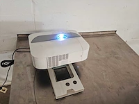 Casio - xj-ut311wn - ultra short throw laser beamer - 4213 uren projectors & projection