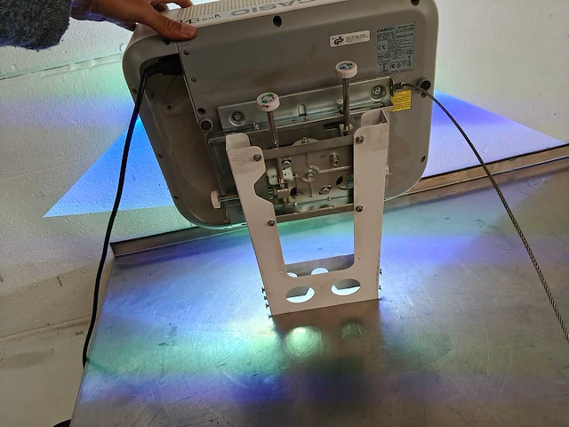 Casio - xj-ut311wn - ultra short throw laser beamer - 4213 uren projectors & projection - afbeelding 3 van  8