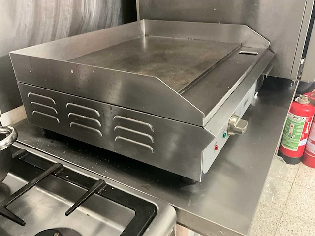 Casselin plancha / professioneel elektrisch snackbord casselin roestvrijstalen professioneel plancha – groot kookoppervlak – horeca-apparatuur - afbeelding 2 van  4