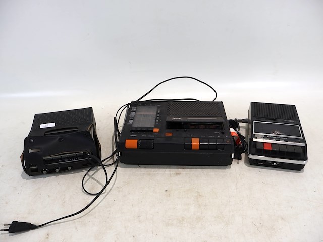 Cassetterecorder (x3) - afbeelding 1 van  4