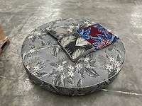 Cassina grote stoffen designpoef - afbeelding 2 van  4