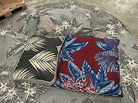 Cassina grote stoffen designpoef - afbeelding 2 van  2