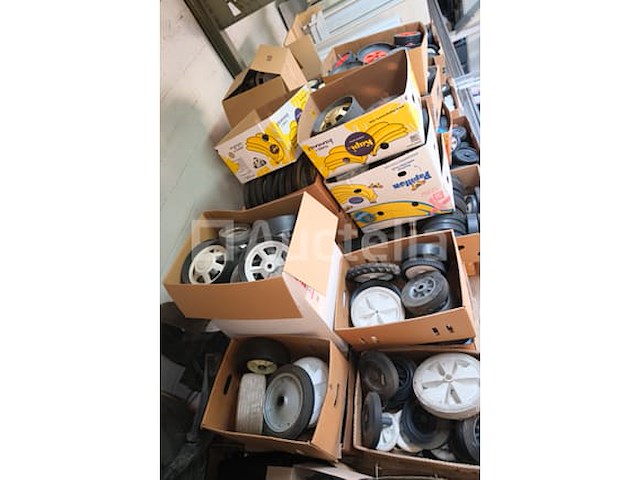 Casters - afbeelding 8 van  10