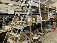 Castiglia mobiele aluminium platformladder. - afbeelding 3 van  6