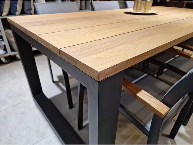Castle-line - teak tuintafel utopia 220 x 100cm blad brede planken - afbeelding 4 van  5