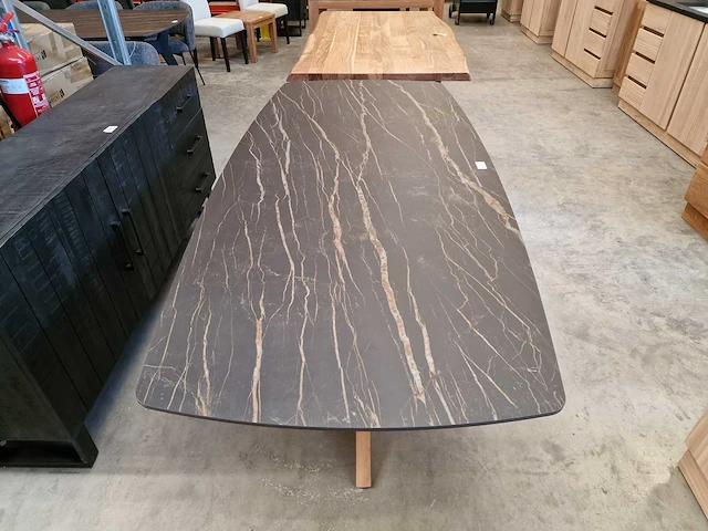 Castle-line keramiek interieurtafel marble black 240 x 100cm dikte 12mm met teak tafelpoot - afbeelding 4 van  4