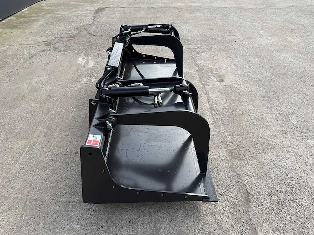 Castronix - 2025 - mestriek - voorzetapparatuur - afbeelding 3 van  10