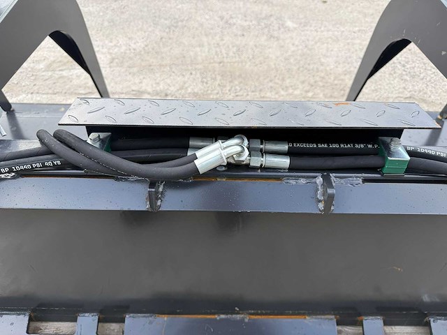 Castronix - 2025 - mestriek - voorzetapparatuur - afbeelding 2 van  2