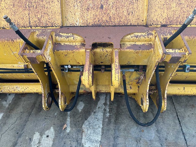 Cat - 2015 - ch-09-000132-15 - voorzetapparatuur - hoogkipbak - afbeelding 7 van  16