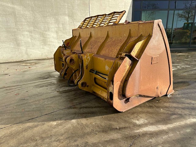 Cat - 2015 - ch-09-000132-15 - voorzetapparatuur - hoogkipbak - afbeelding 10 van  16