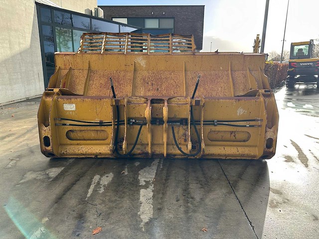 Cat - 2015 - ch-09-000132-15 - voorzetapparatuur - hoogkipbak - afbeelding 11 van  16