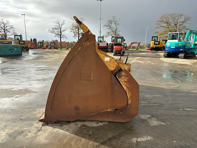 Cat - 2015 - ch-09-000132-15 - voorzetapparatuur - hoogkipbak - afbeelding 13 van  16