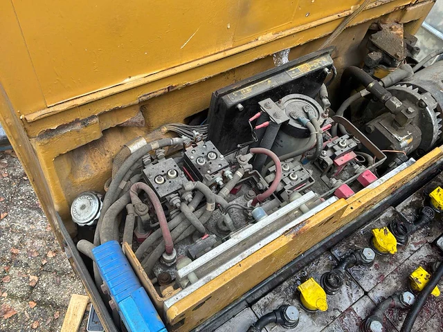 Cat - f30d - vorkheftruck - afbeelding 17 van  17