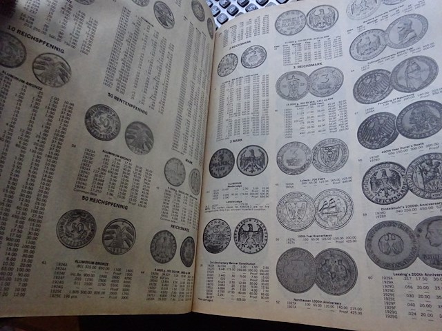 Catalogus worldcoins - afbeelding 2 van  2