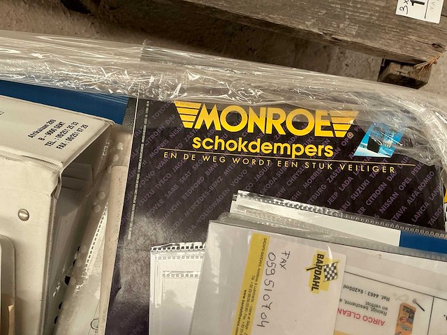Catalogussen en handleidingen - afbeelding 5 van  5