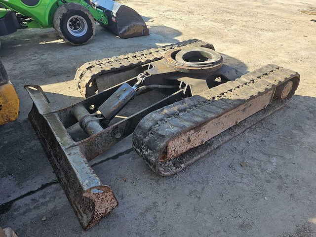 Caterpilar 302.5c mini graafmachine - afbeelding 4 van  12