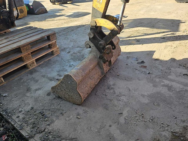 Caterpilar 302.5c mini graafmachine - afbeelding 12 van  12