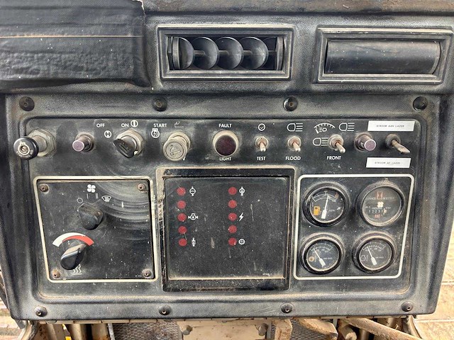 Caterpillar - 1997 - d5h - bulldozer - afbeelding 3 van  15