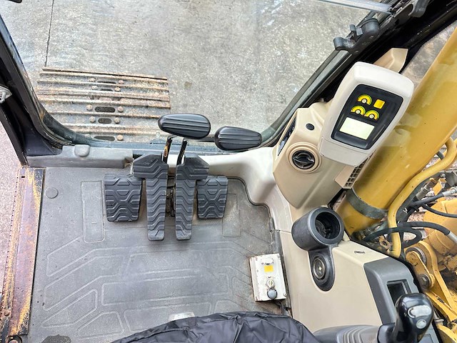 Caterpillar - 2004 - 315c - rupsgraafmachine - afbeelding 39 van  48