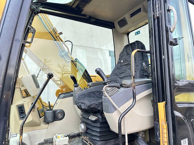 Caterpillar - 2004 - 315c - rupsgraafmachine - afbeelding 24 van  32