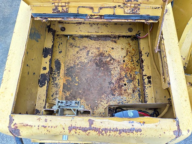 Caterpillar - 2004 - 315c - rupsgraafmachine - afbeelding 21 van  40