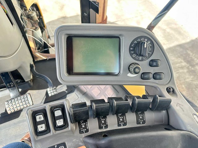 Caterpillar - 2004 - challenger mt765 - rupsbandtractor - afbeelding 46 van  57