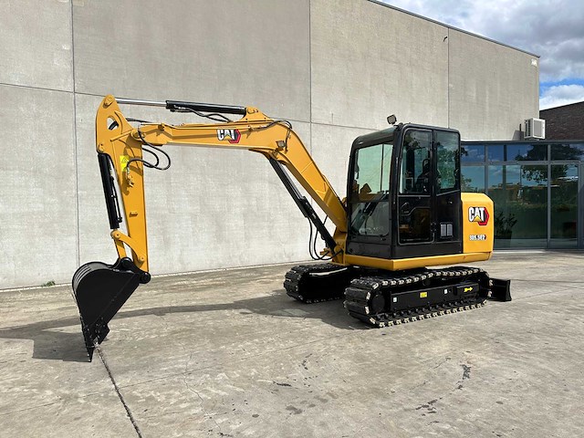 Caterpillar - 2011 - 305.5e2 - midigraafmachine - afbeelding 1 van  32