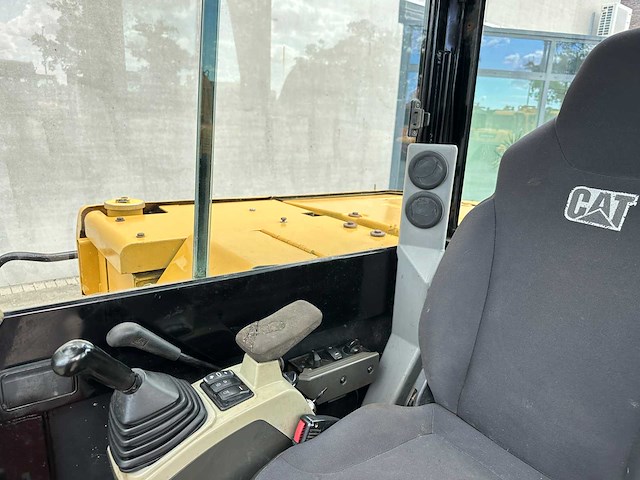Caterpillar - 2011 - 305.5e2 - midigraafmachine - afbeelding 24 van  32