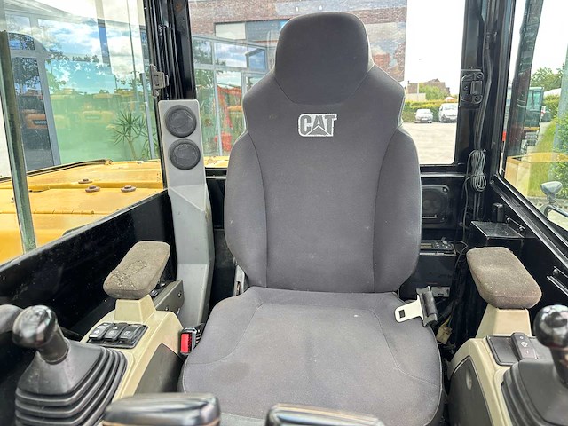 Caterpillar - 2011 - 305.5e2 - midigraafmachine - afbeelding 36 van  38