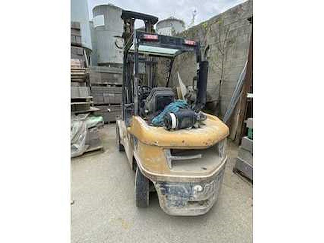 Caterpillar - 2012 - chariot élévateur - afbeelding 4 van  4