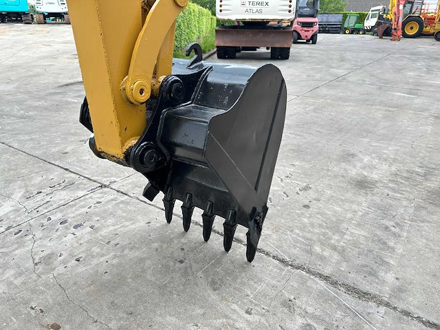 Caterpillar - 2013 - 305.5 - midigraafmachine - afbeelding 2 van  36