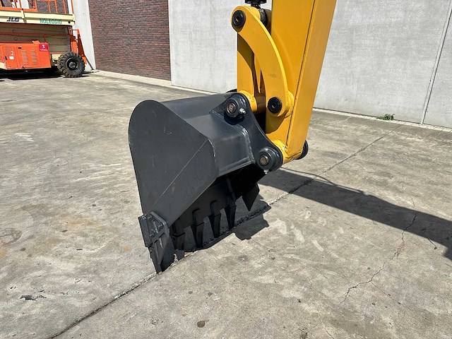 Caterpillar - 2014 - 305.5e2 - midigraafmachine - afbeelding 24 van  25