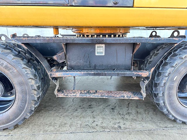 Caterpillar - 2014 - m313d - banden graafmachine - afbeelding 28 van  64