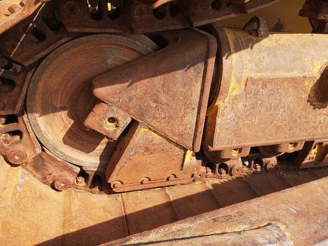 Caterpillar - 2015 - d6t lgp - bulldozer - afbeelding 15 van  67