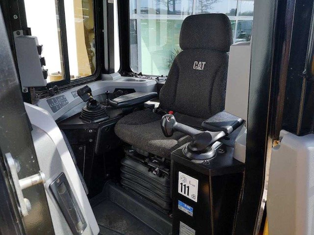 Caterpillar - 2015 - d6t lgp - bulldozer - afbeelding 54 van  67