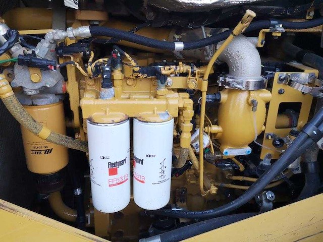 Caterpillar - 2015 - d6t lgp - bulldozer - afbeelding 61 van  67