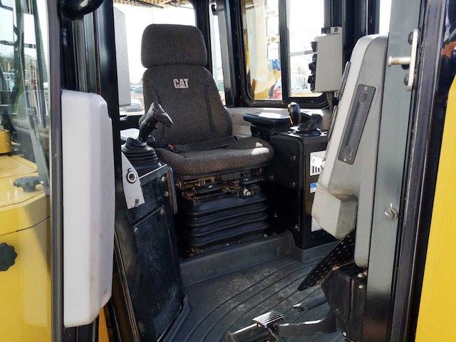 Caterpillar - 2015 - d6t lgp - bulldozer - afbeelding 42 van  67