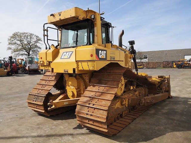 Caterpillar - 2015 - d6t lgp - bulldozer - afbeelding 5 van  67