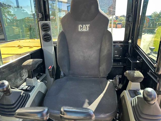 Caterpillar - 2017 - 305.5e2 - midigraafmachine - afbeelding 35 van  42