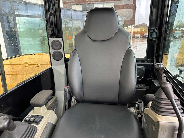 Caterpillar - 2017 - 305.5e2 - midigraafmachine - afbeelding 29 van  41