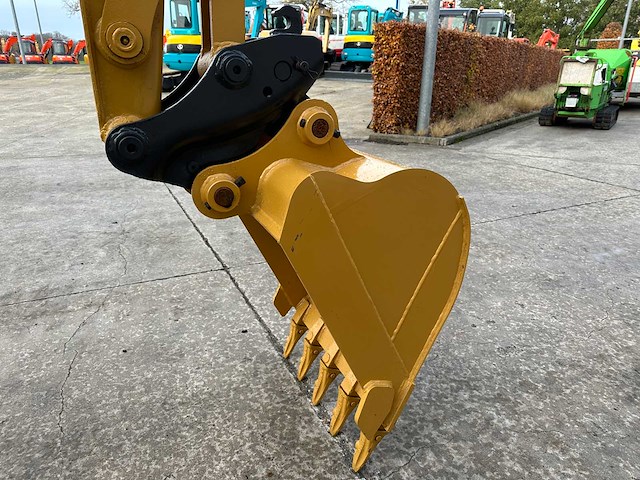 Caterpillar - 2017 - 305.5e2 - midigraafmachine - afbeelding 1 van  42