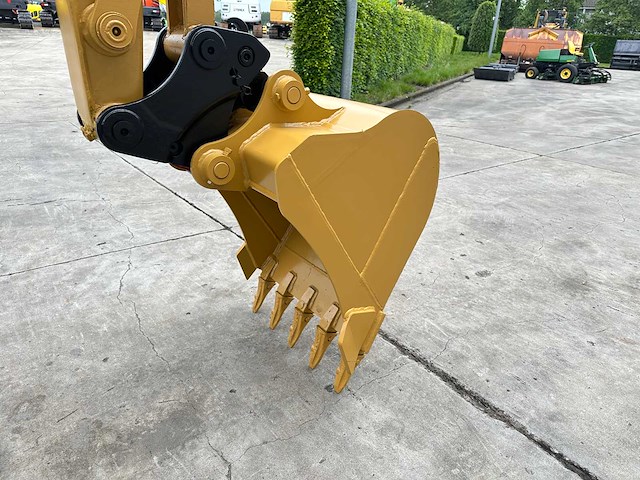Caterpillar - 2018 - 305.5e2 - midigraafmachine - afbeelding 2 van  42