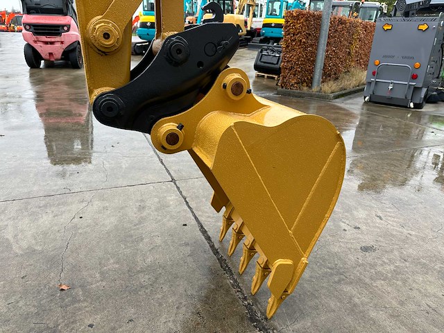 Caterpillar - 2018 - 305.5e2 - midigraafmachine - afbeelding 2 van  39