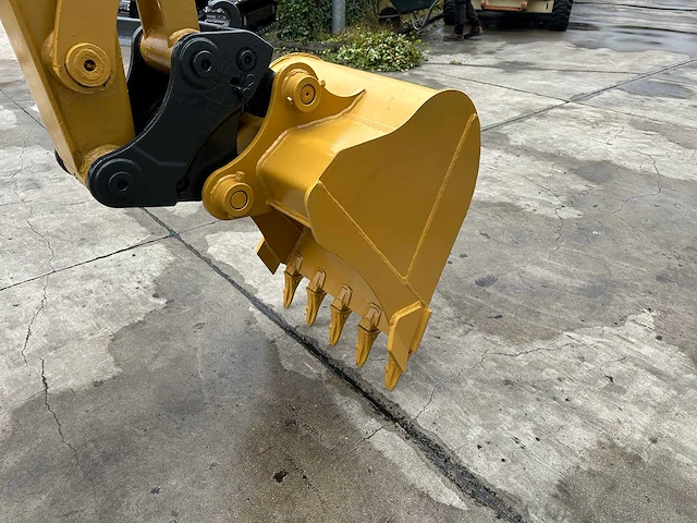 Caterpillar - 2018 - 305.5e2 - midigraafmachine - afbeelding 2 van  42