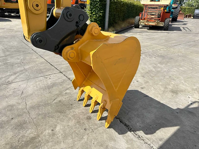 Caterpillar - 2018 - 305.5e2 - midigraafmachine - afbeelding 2 van  42