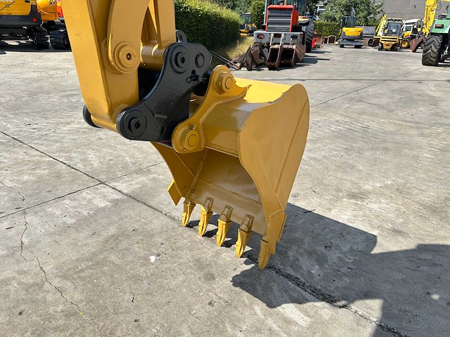 Caterpillar - 2018 - 305.5e2 - midigraafmachine - afbeelding 1 van  42