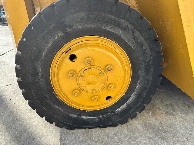 Caterpillar - v130 - vorkheftruck - afbeelding 9 van  41
