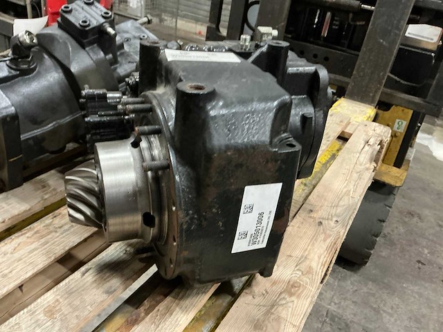 Caterpillar 2hl-250 versnellingsbak - afbeelding 2 van  4