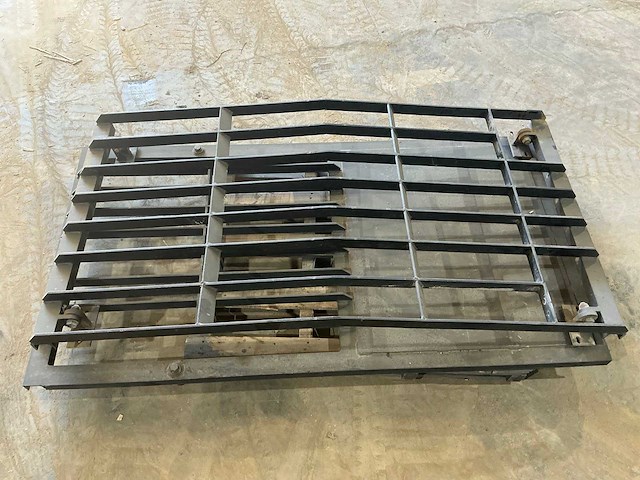 Caterpillar 336 metalen cabine bescherming - afbeelding 2 van  3