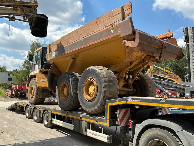 Caterpillar d250e dumper - afbeelding 9 van  11